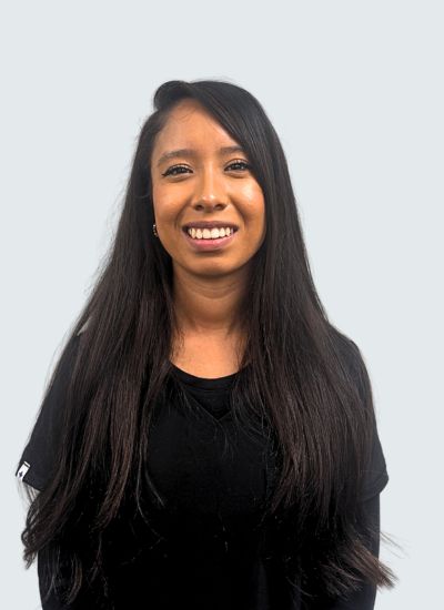 Alondra, Front Receptionist 3 Alondra, Front Receptionist | Randy Halihan Family Dentistry 60 | Family Dentistry of Crystal Lake