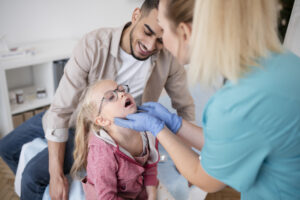 Choosing the Right Family Dentist in McHenry, IL: What to Look For 1 What Makes a Great Family Dentist?