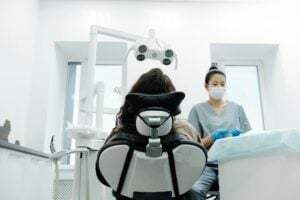 What They Don’t Tell You About Dental Implants: Important Facts Before Treatment 2 Dental Implants Still Require Maintenance